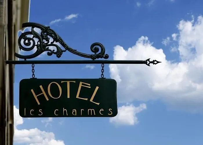 Les Charmes Hotel
