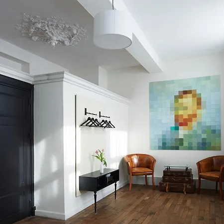 Les Charmes Hotell 3*