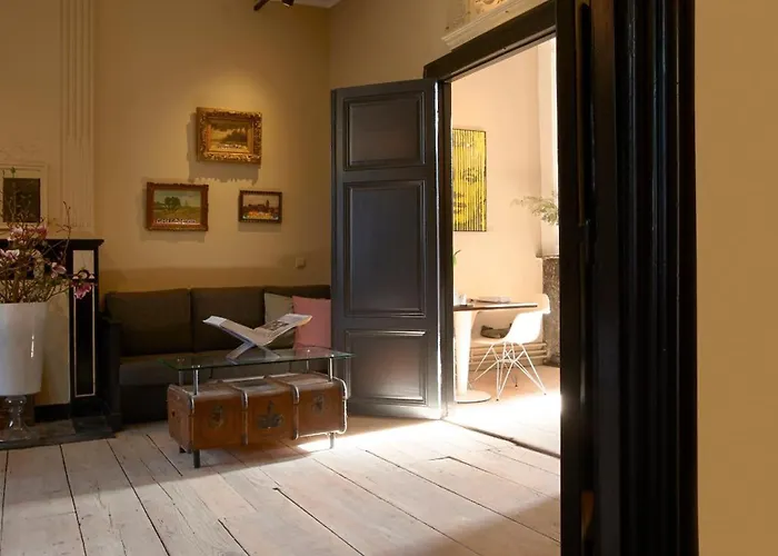 Hotel Les Charmes 3*